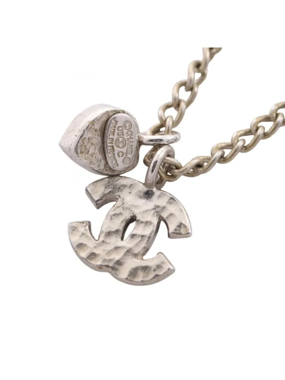 Chanel Necklace 05c CC Logo Heart